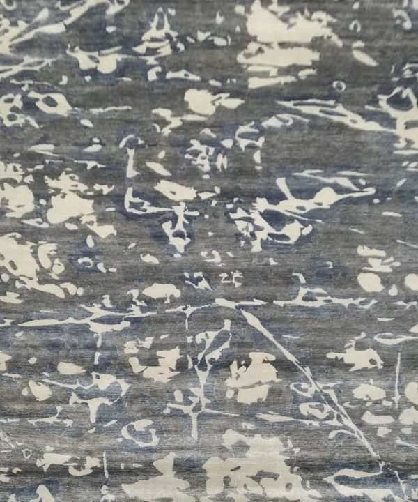 Modern Ayomiyato Wool Silk Rug