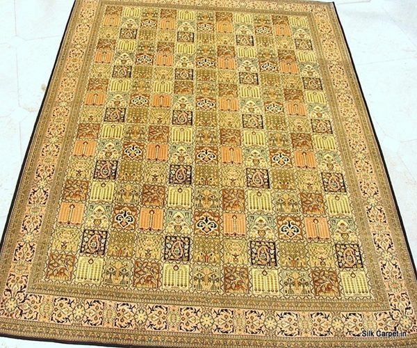 Traditional Maxymilian Bakhtiyar Gumbad Qom Oriental Rug