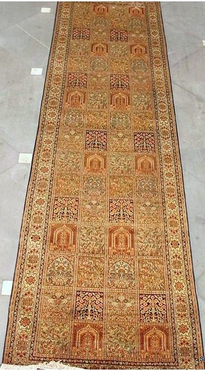 Traditional Micheal Bakhtiyar Gumbad Qom Oriental Rug