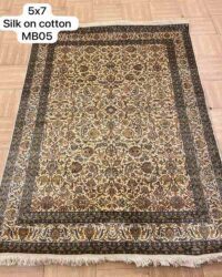 Prestigious old oaklee oriental rug in size 5x7 feet in cream black colour