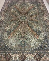 Prestigious old reina oriental rug in size 6x9 feet in colour