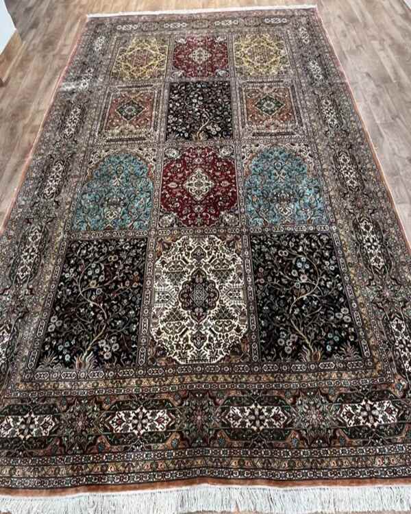 Prestigious old remington oriental rug in size 8x10 feet in black ivory colour